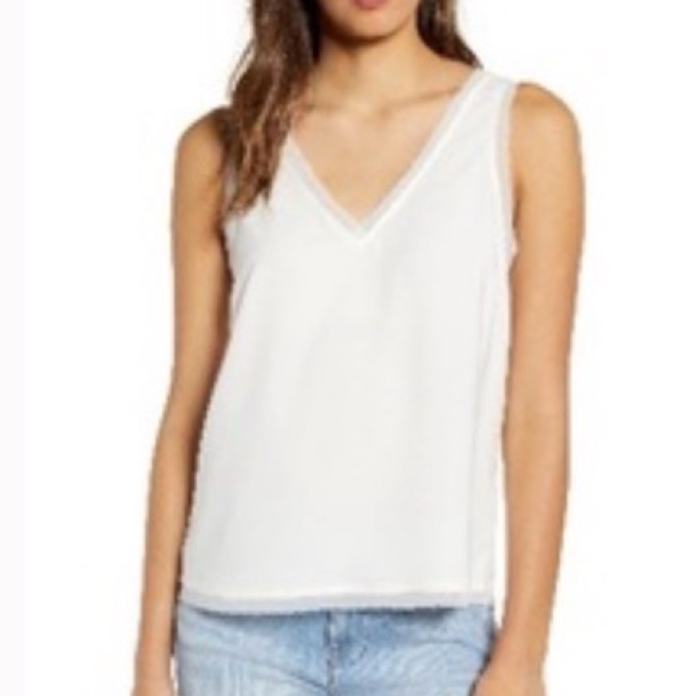 Chelsea28 White Sleeveless Top